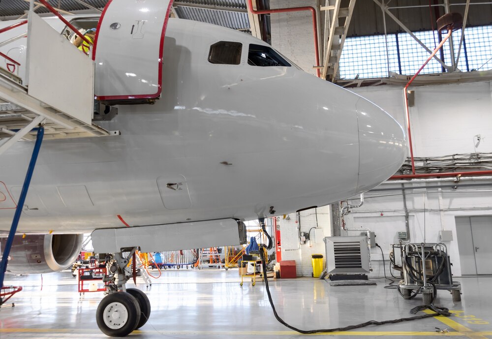 Base Maintenance Base Maintenance – Global Jet Mainenance